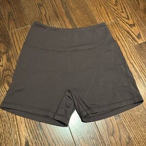 Alphalete Pulse Surge Shorts